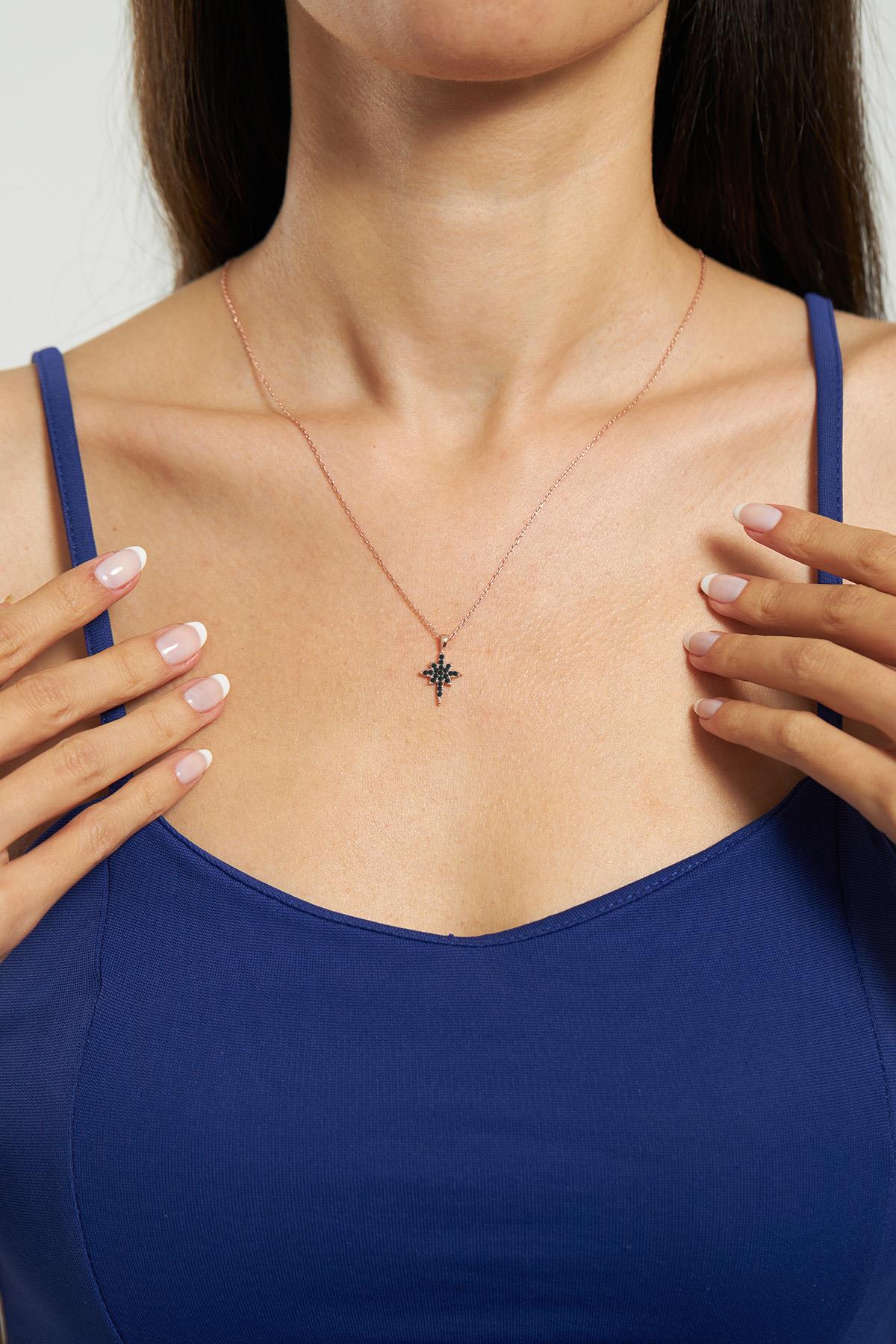 Rose North Star Minimal Silver Necklace with Onyx Stone
