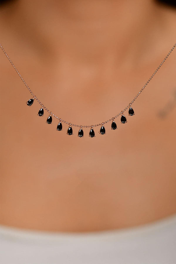 Rose Shakira Teardrop Silver Necklace with Onyx Stone