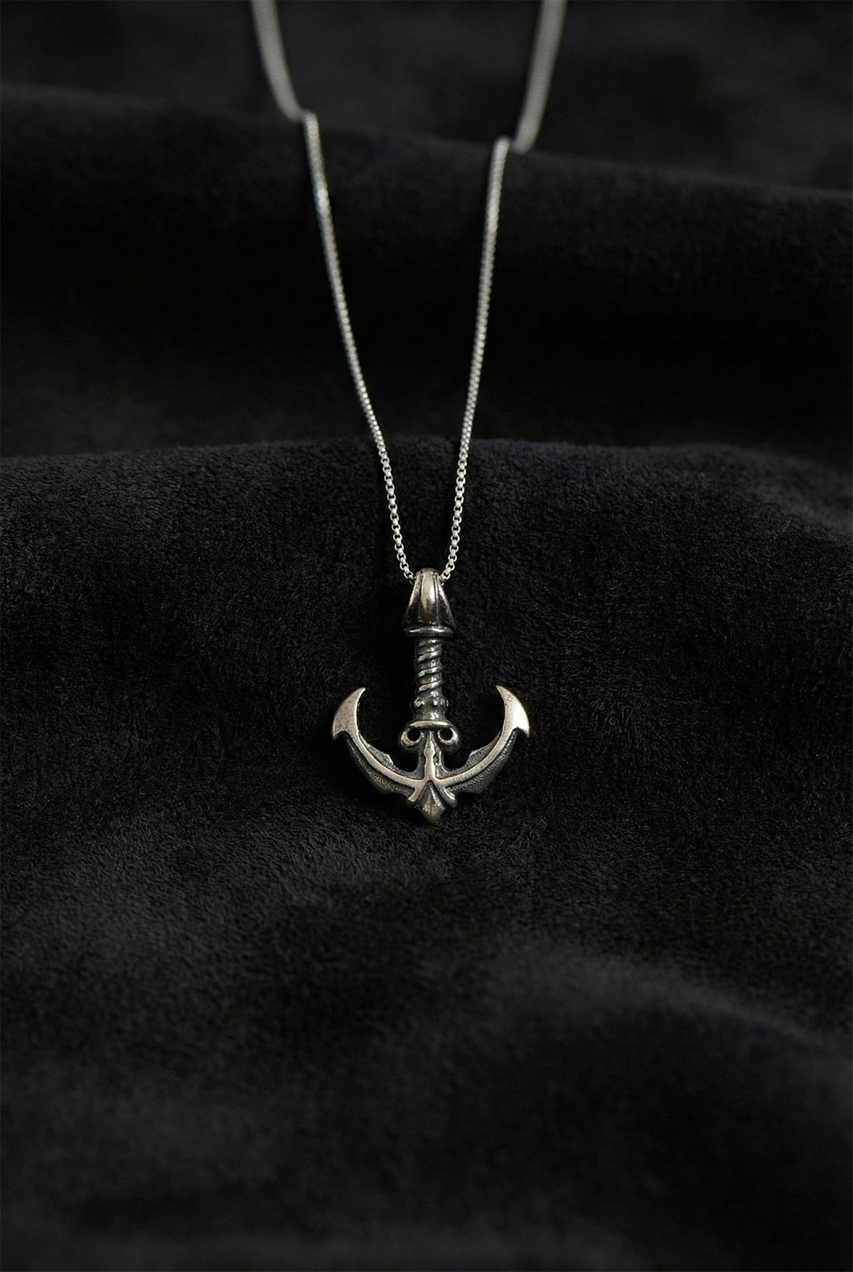 Oxidized Vintage Anchor Pendant Necklace in 925 sterling silver