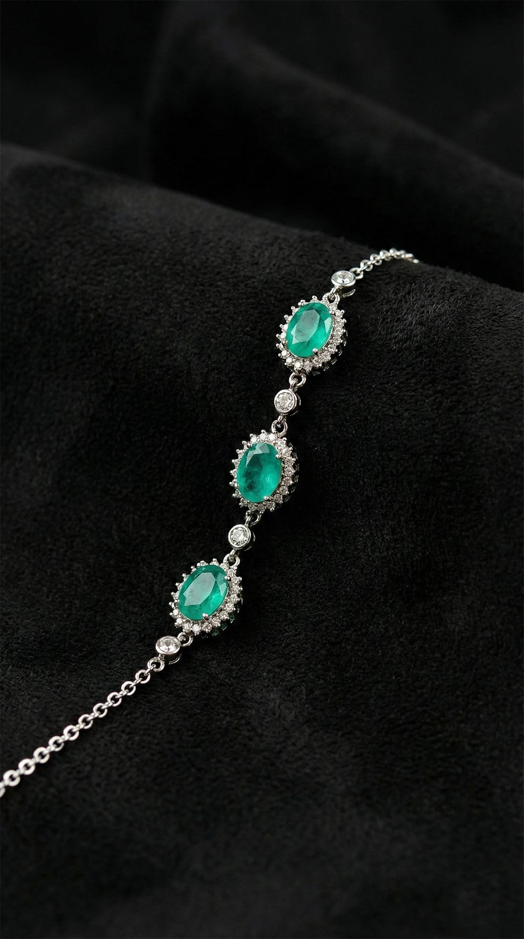 Paraiba Tourmaline Oval Halo, Zircon Bracelet in 925 sterling silver