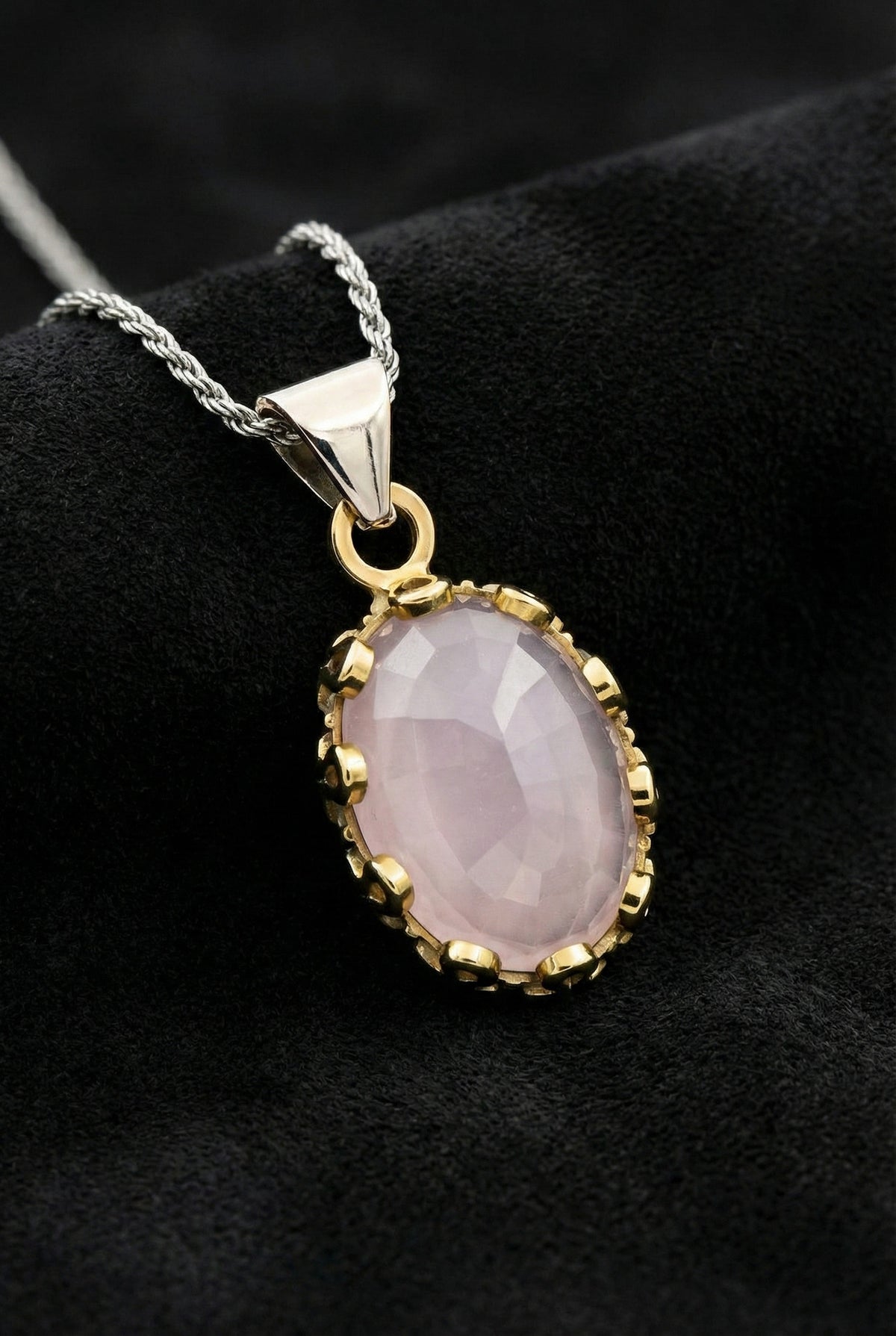 Gilded Oval Rose Quartz Pendant Necklace in 925 sterling silver