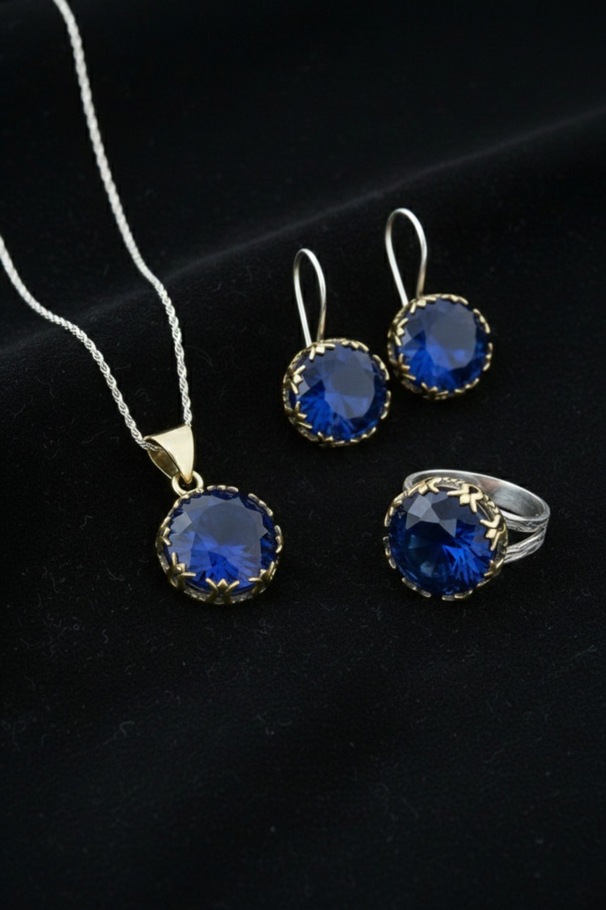 Gilded Tulip Sapphire Gemstone Jewelry Set in 925 sterling silver