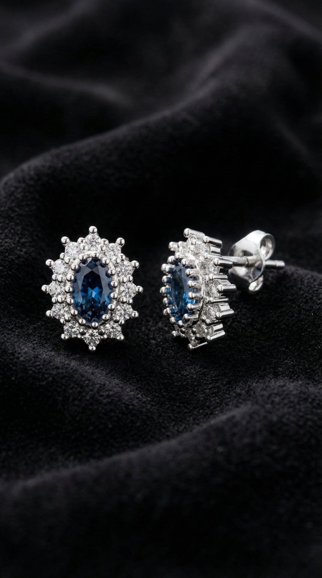 Safir Taşlı Rodyum Oval Anturaj Minimal Çivili Gümüş Küpe