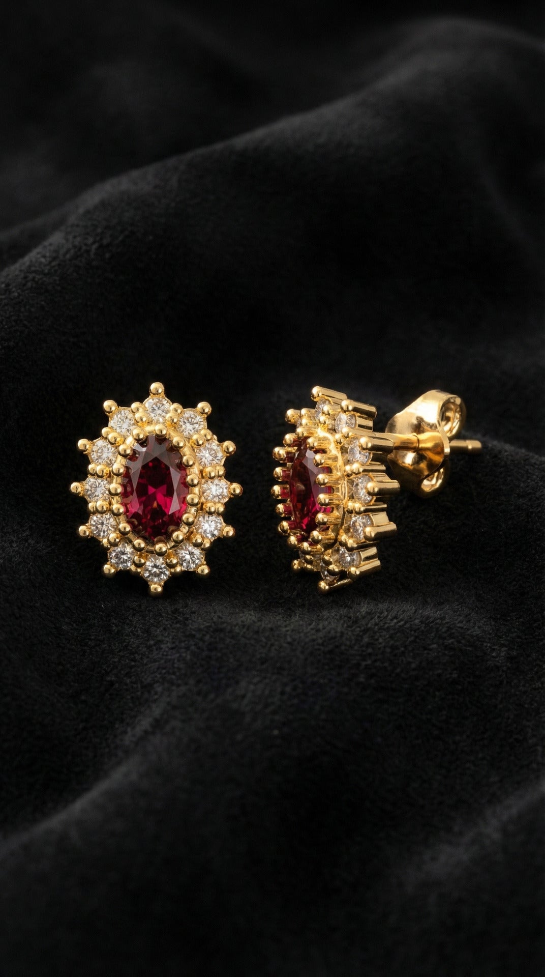 Yakut Taşlı Gold Oval Anturaj Minimal Çivili Gümüş Küpe