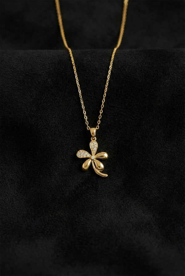 Collier trèfle à cinq feuilles doré avec zircon | Argent 925