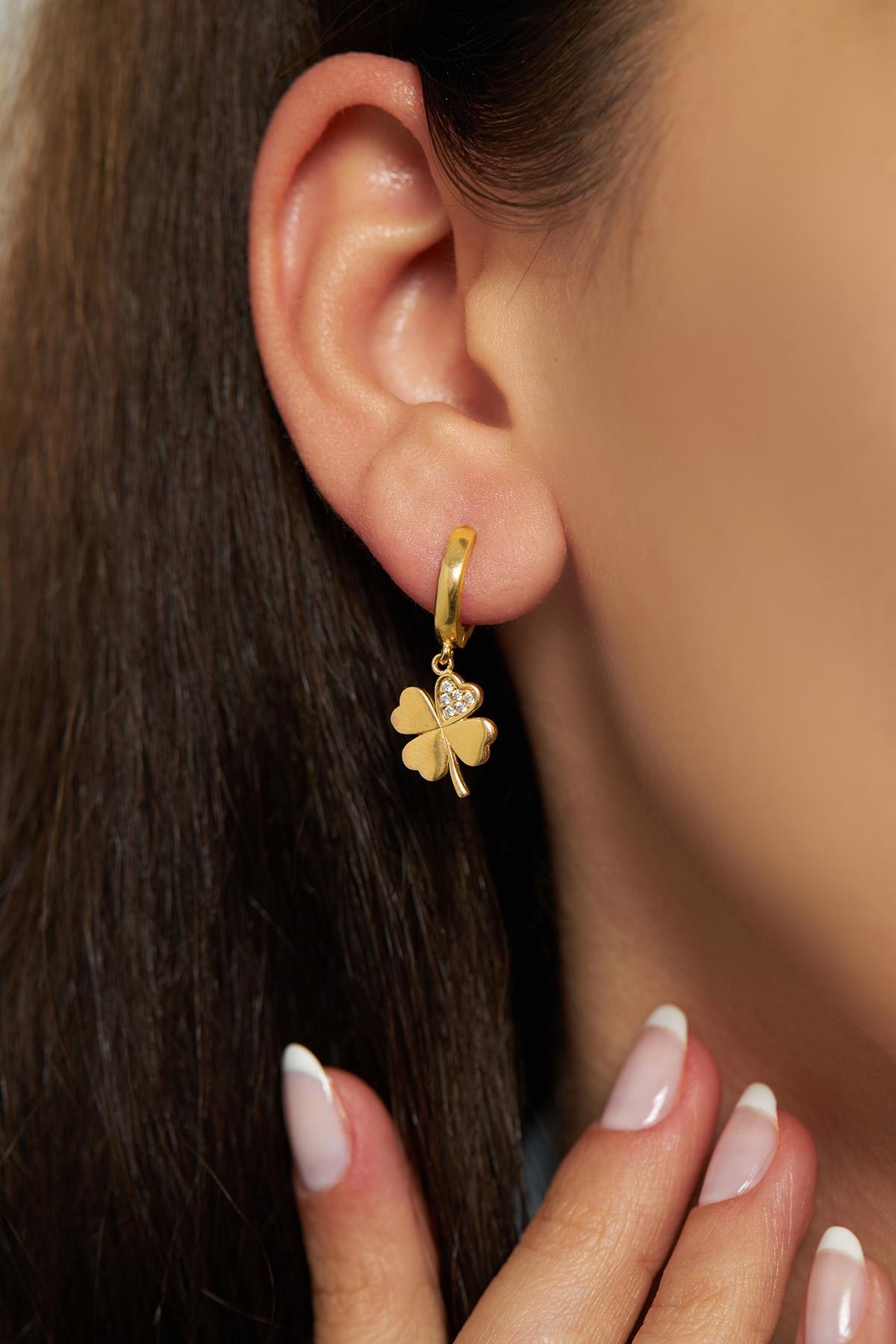 Zircon Stone Gold Four-Leaf Clover Hoop Silver Earring