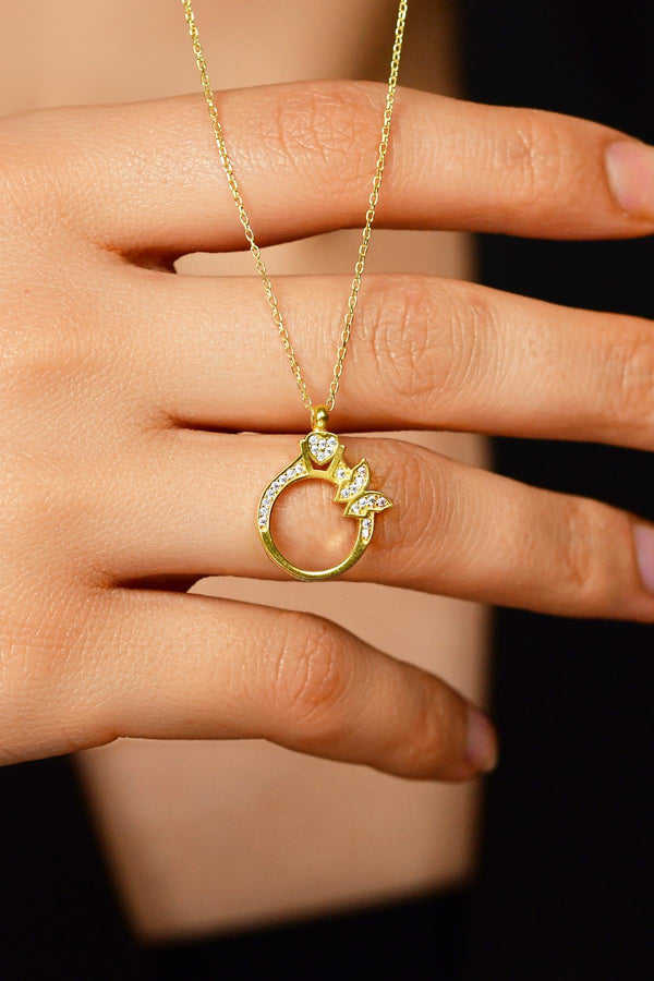 Zirkon Taşlı Gold Yüzük Motifli Gümüş Kolye