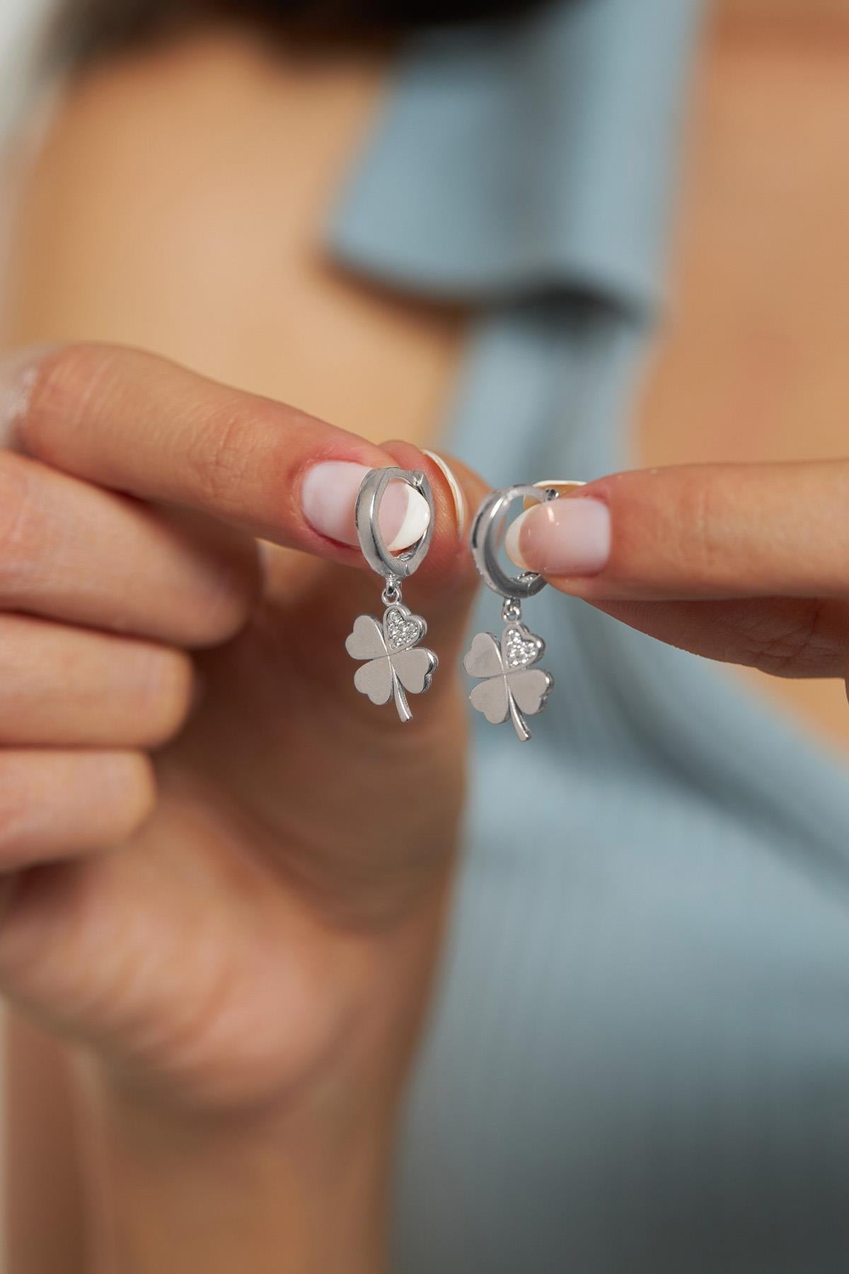 Rhodium Plated Four Leaf Clover Ring Silver Earring with Zircon Stone