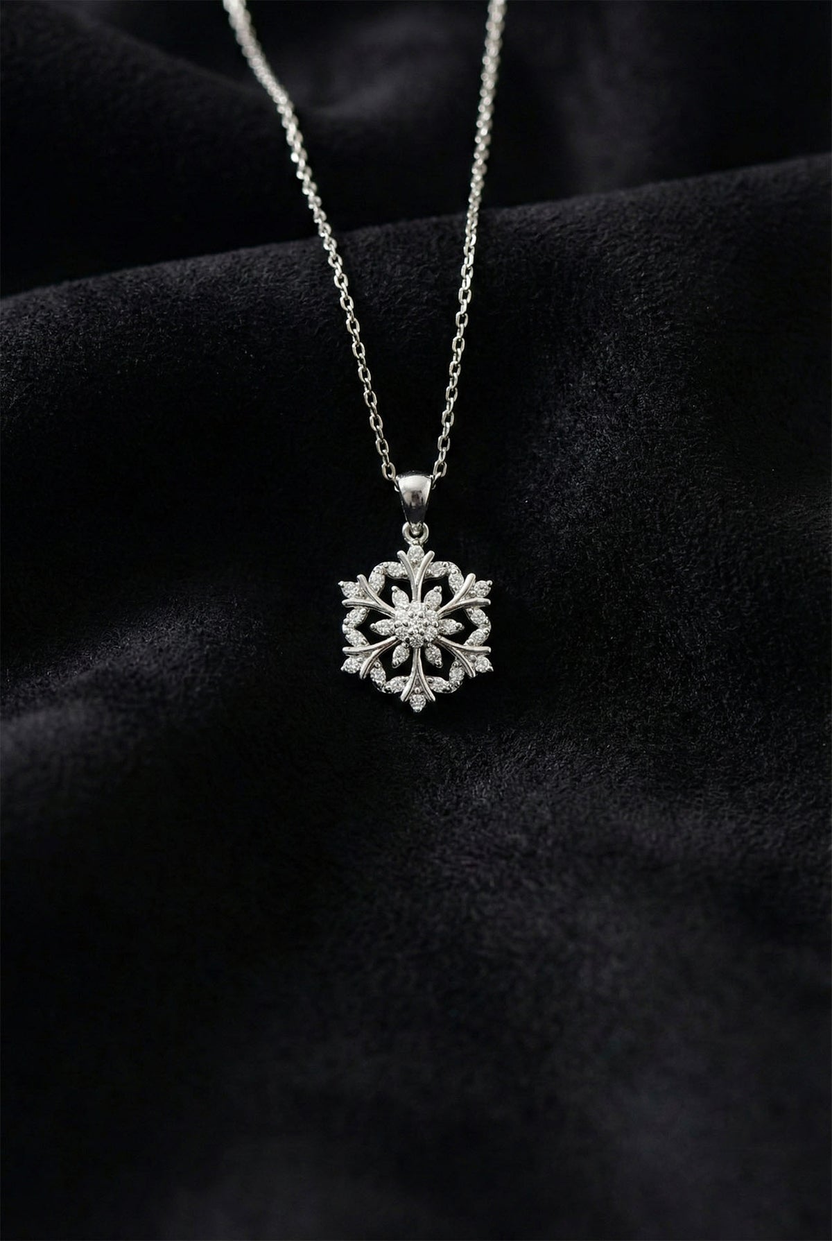 Schneeflocken-Zirkonia-Halskette aus 925er Sterlingsilber