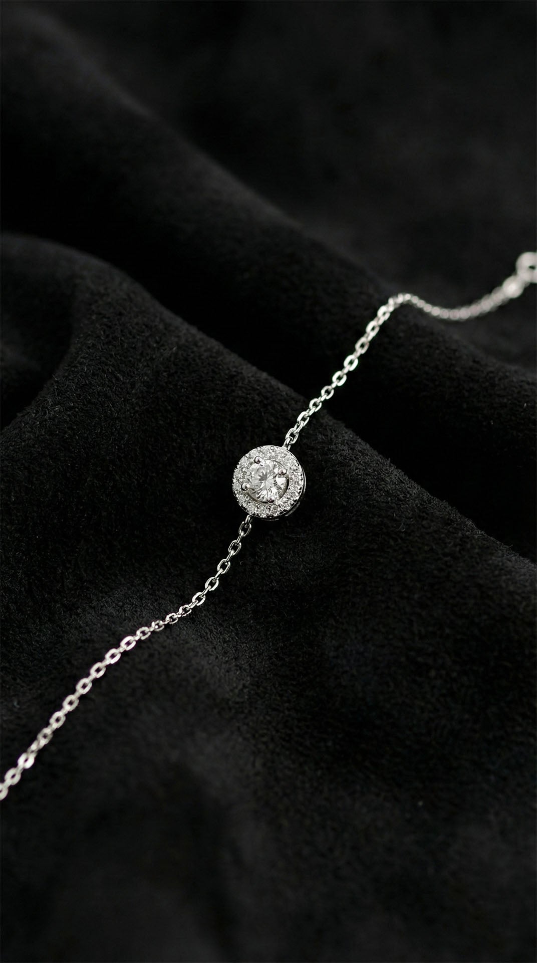Halo Solitaire, Dainty Zircon Chain Bracelet in 925 sterling silver