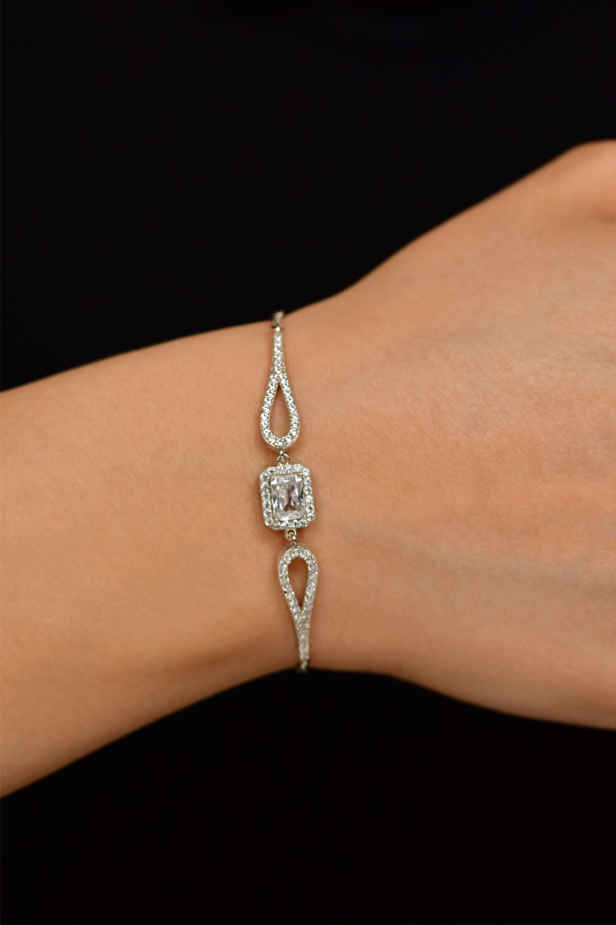 Baguette Zircon Solitaire Halo Bracelet in 925 sterling silver - view 2