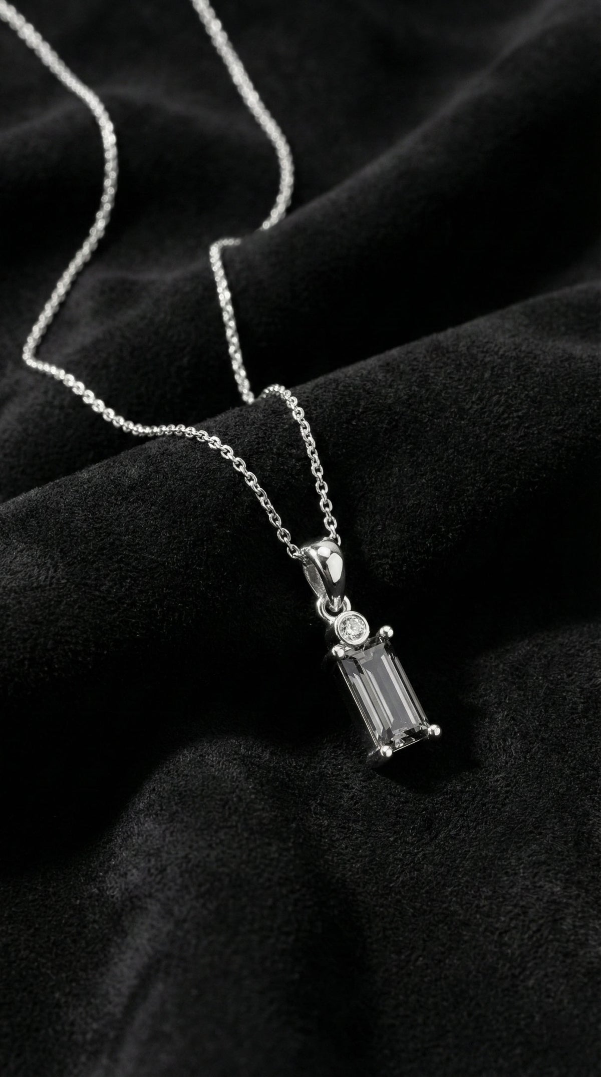 Baguette Zircon Necklace April Pendant in 925 sterling silver