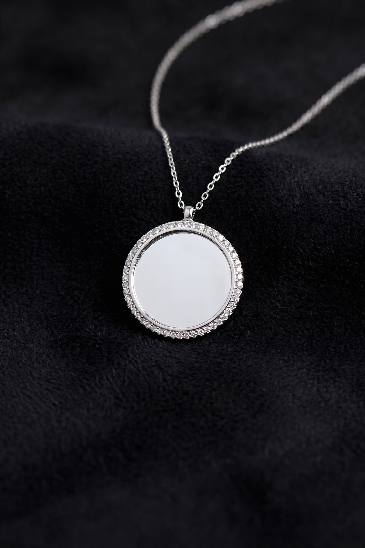 Rhodium Plated Zircon Round Name Necklace in 925 sterling silver