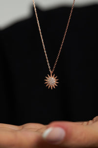 Zirkon Taşlı Rose Güneş Minimal Gümüş Kolye