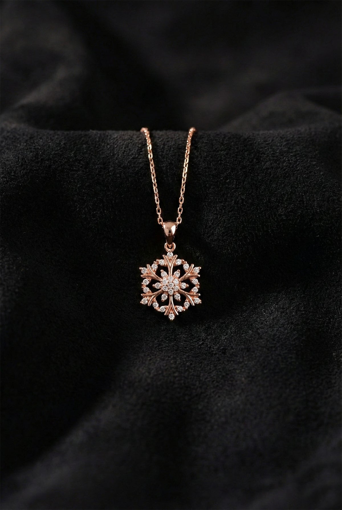 Rose Gold Snowflake Zircon Pendant Necklace in 925 sterling silver