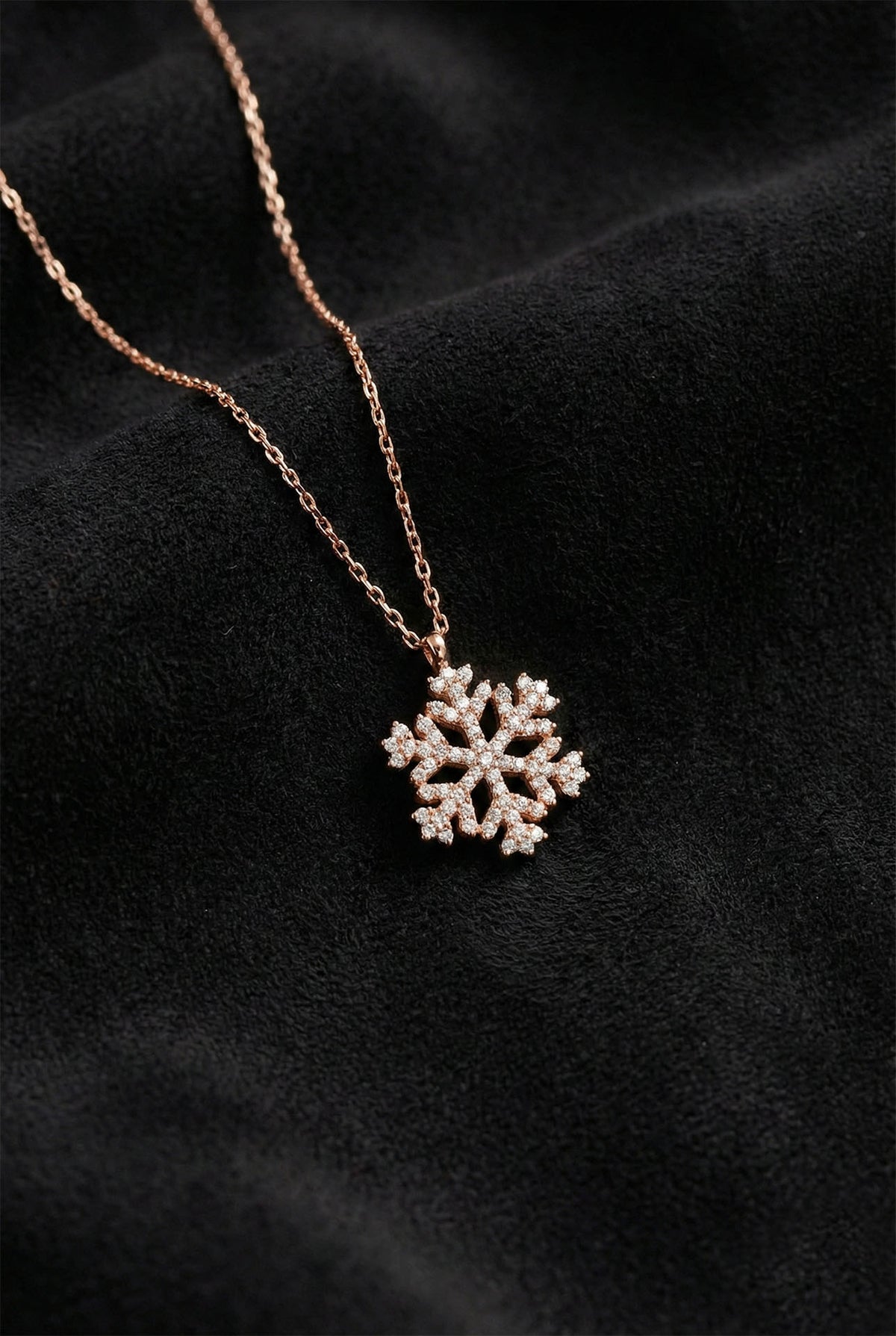 Rose Gold Plated Snowflake Zircon Necklace in 925 sterling silver