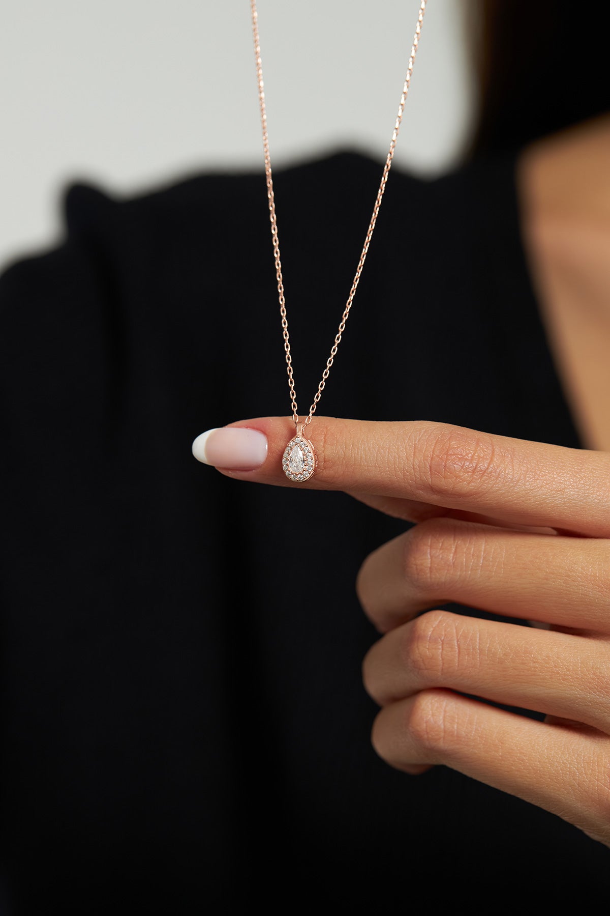 Rose Gold Pear Halo Zircon - Pendant Necklace in 925 sterling silver - view 2
