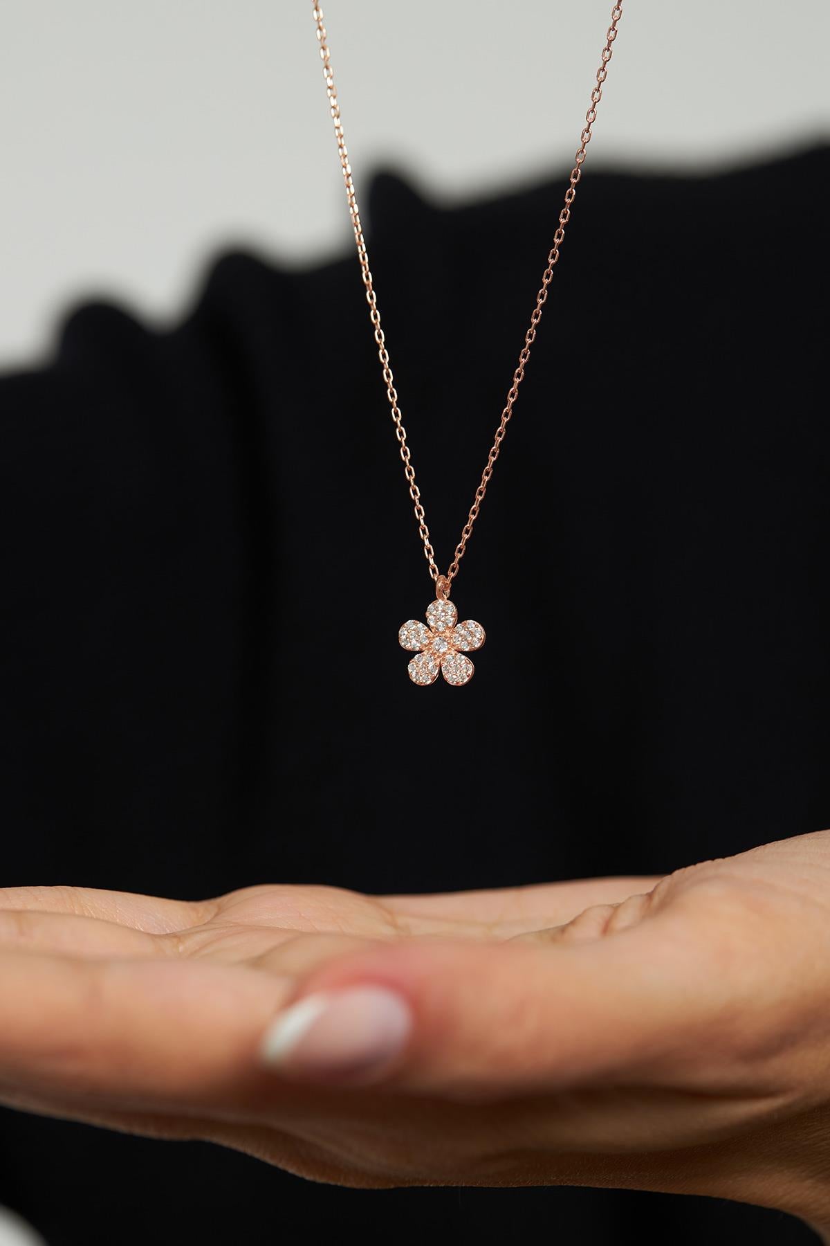 Zirkon Taşlı Rose Minimal Papatya Gümüş Kolye