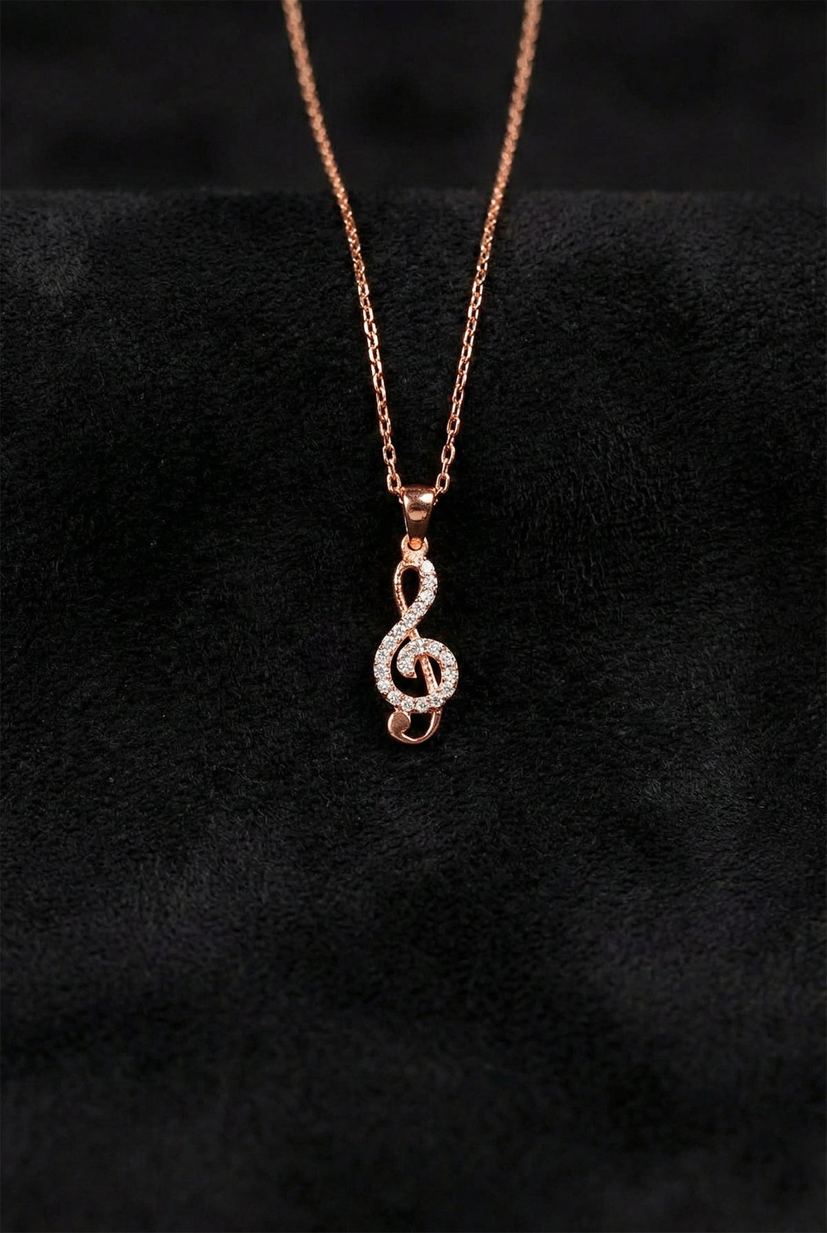 Collier avec pendentif clé de sol en zircon plaqué or rose en argent sterling 925