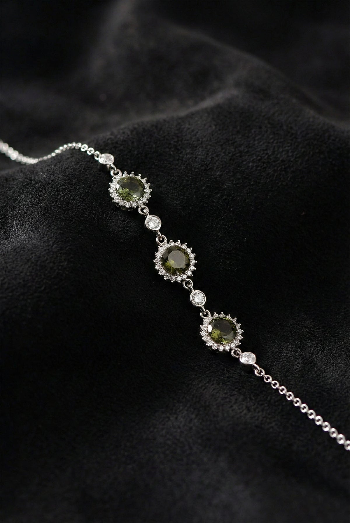 Zultanite, Round Halo Changing Station Bracelet in 925 sterling silver