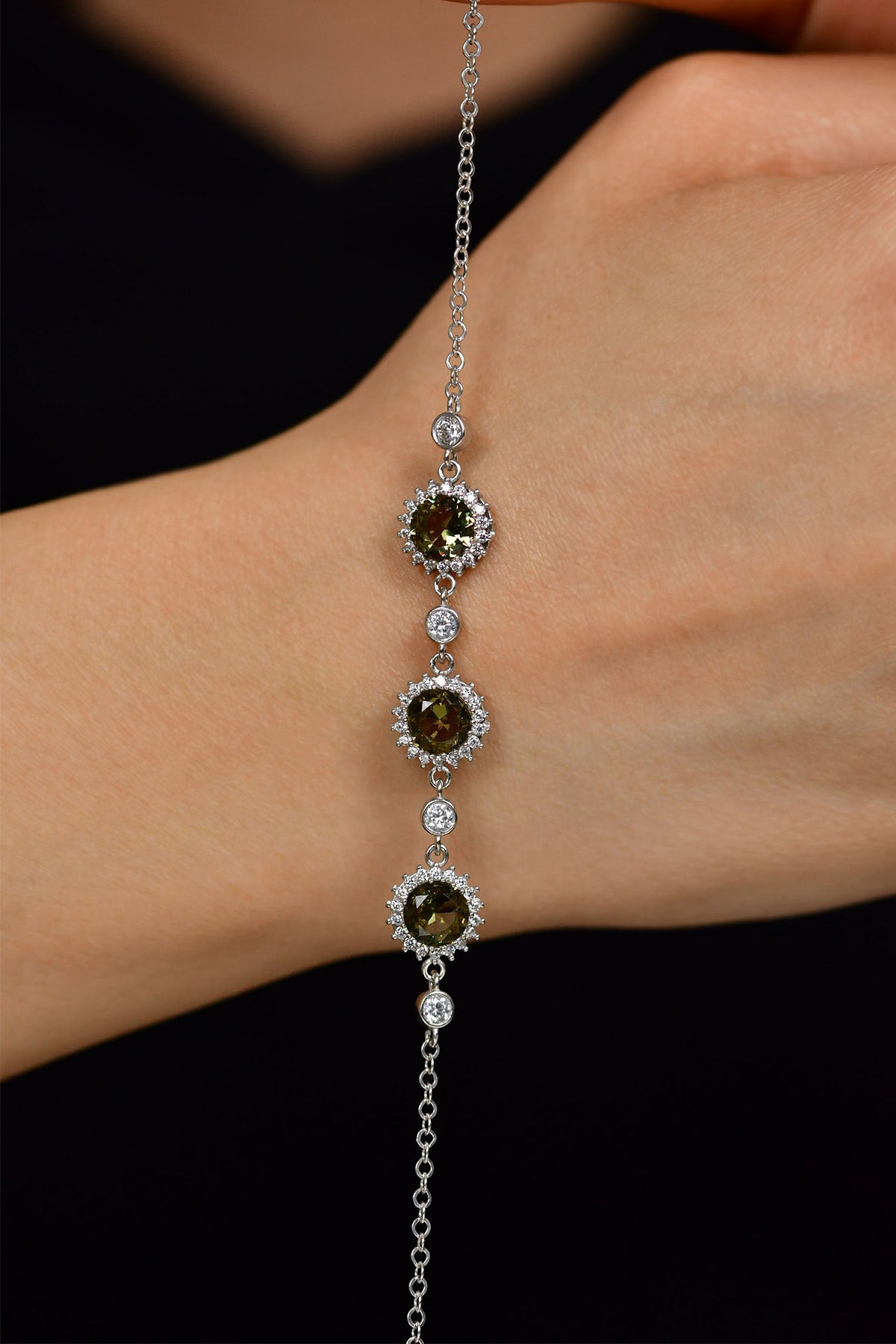 Zultanite, Round Halo Changing Station Bracelet | 925 Silver