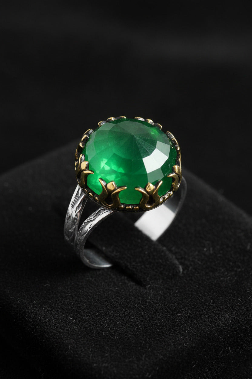 Gilded Round Tulip Emerald Gemstone Jewelry Set in 925 sterling silver - view 4