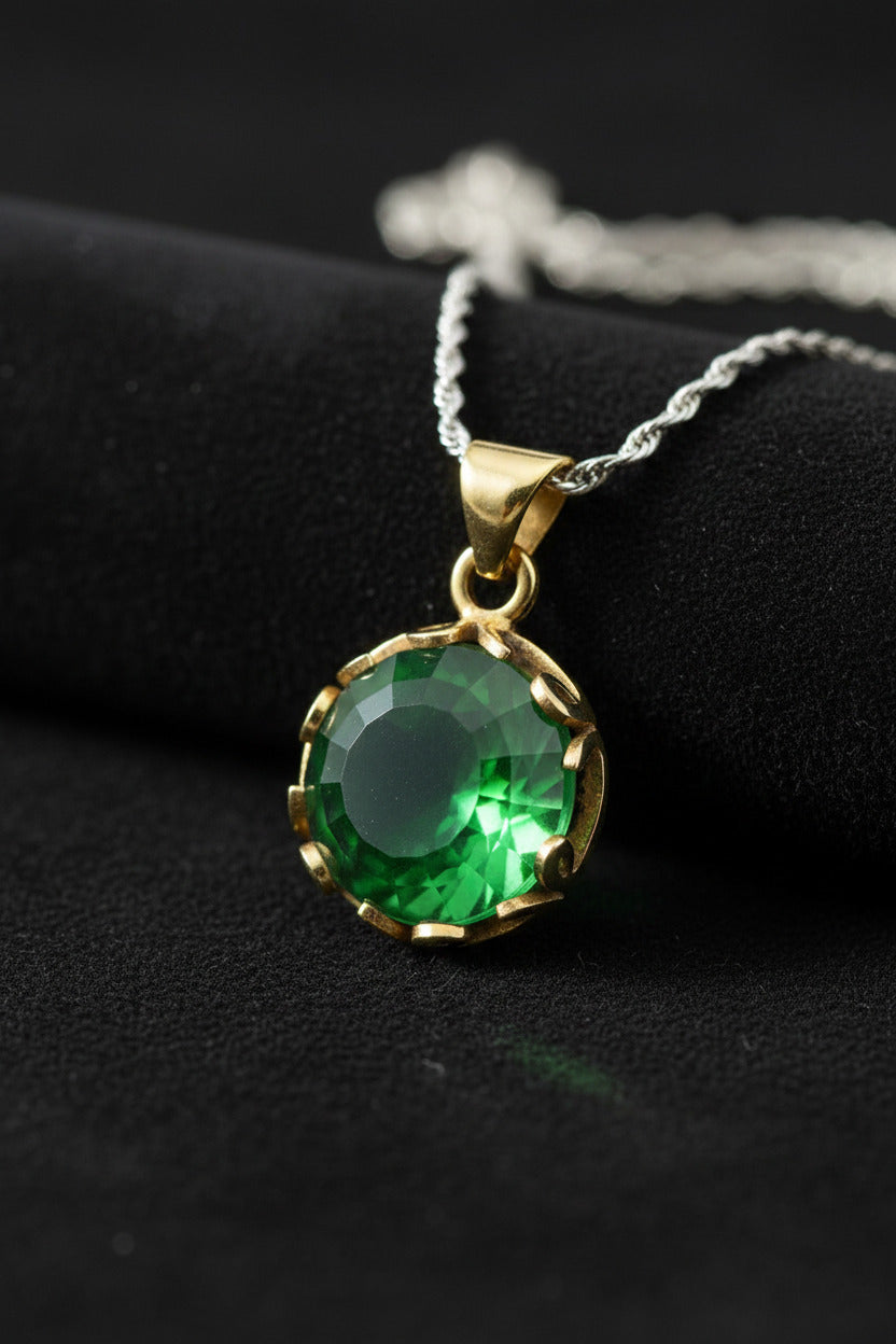 Gilded Round Vav Emerald Gemstone Jewelry Set in 925 sterling silver - view 2