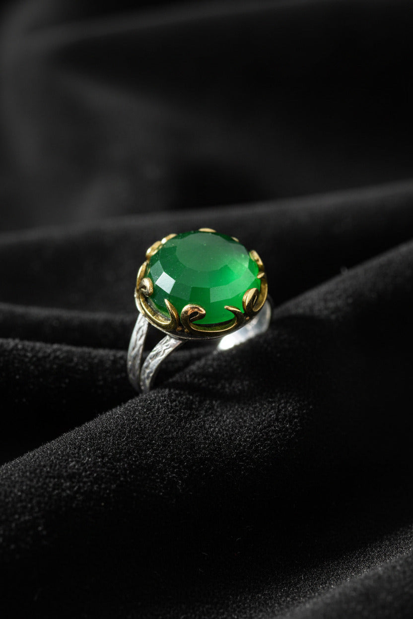 Gilded Round Vav Emerald Gemstone Jewelry Set in 925 sterling silver - view 4